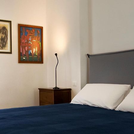 Bric A Brac Eclectic Rooms Уджано-ла-Кьеза Экстерьер фото