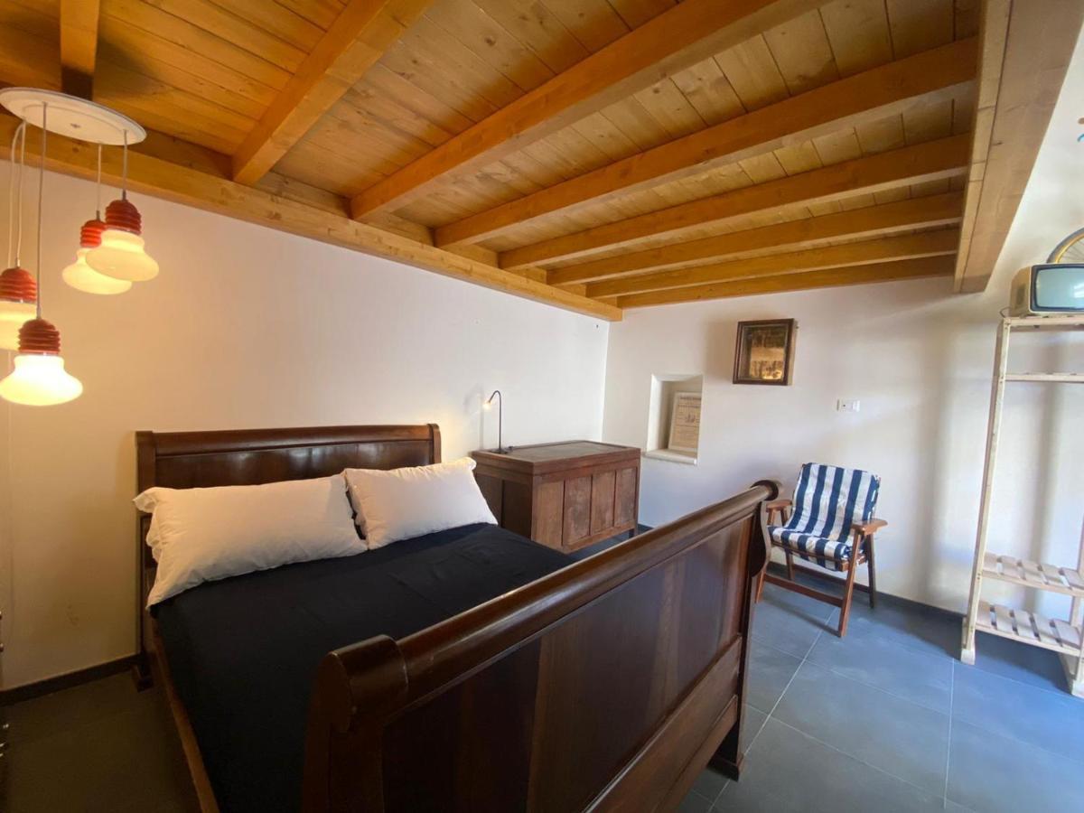 Bric A Brac Eclectic Rooms Уджано-ла-Кьеза Экстерьер фото