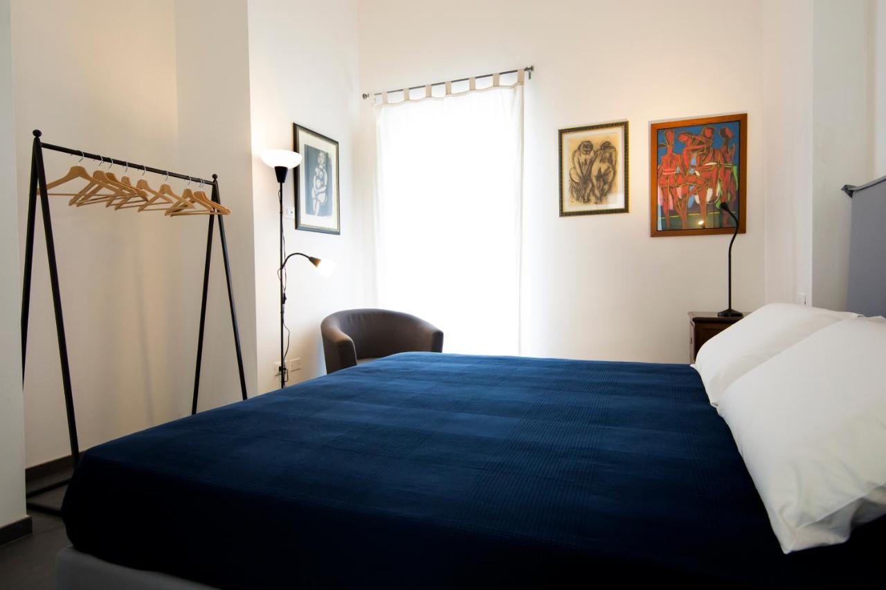 Bric A Brac Eclectic Rooms Уджано-ла-Кьеза Экстерьер фото