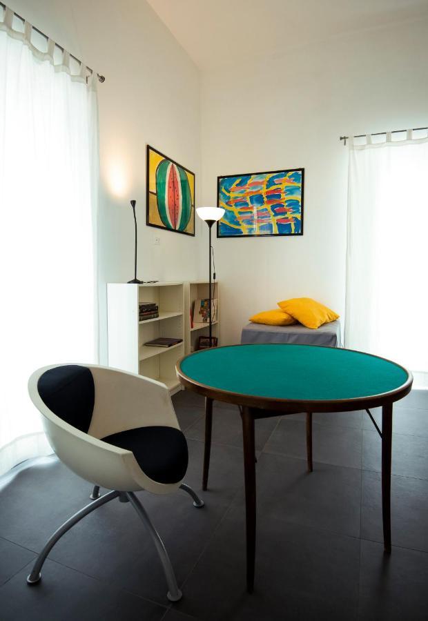 Bric A Brac Eclectic Rooms Уджано-ла-Кьеза Экстерьер фото